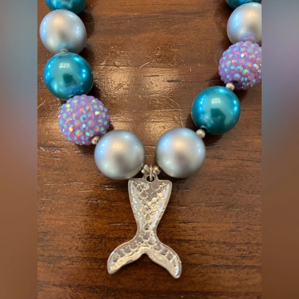Girls mermaid tail bead necklace